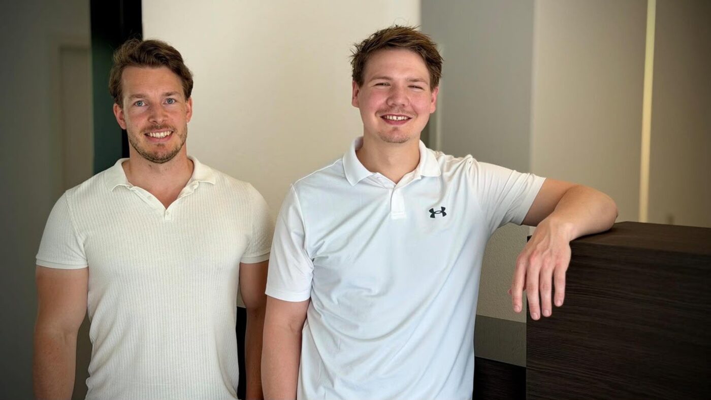 Die beiden Therapeuten des Gesundheitskreises Dauer & Müller in ihrer Praxis